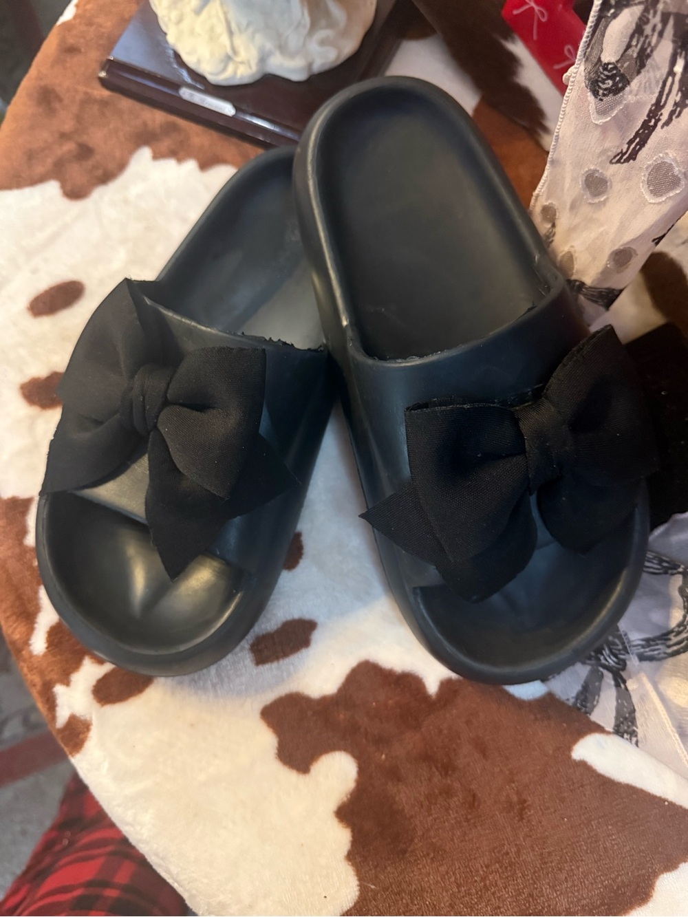 Source Unknown Black Bow Slide Sandals for Kids